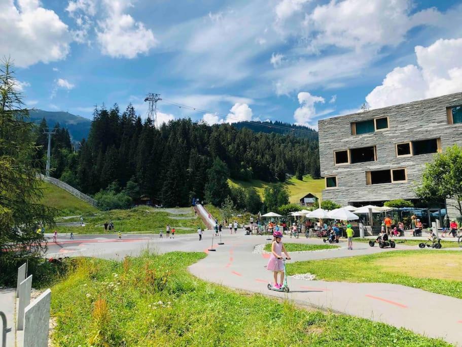 Modern Laax Apt, Swimming Pools, Wellness & Tennis Exterior photo